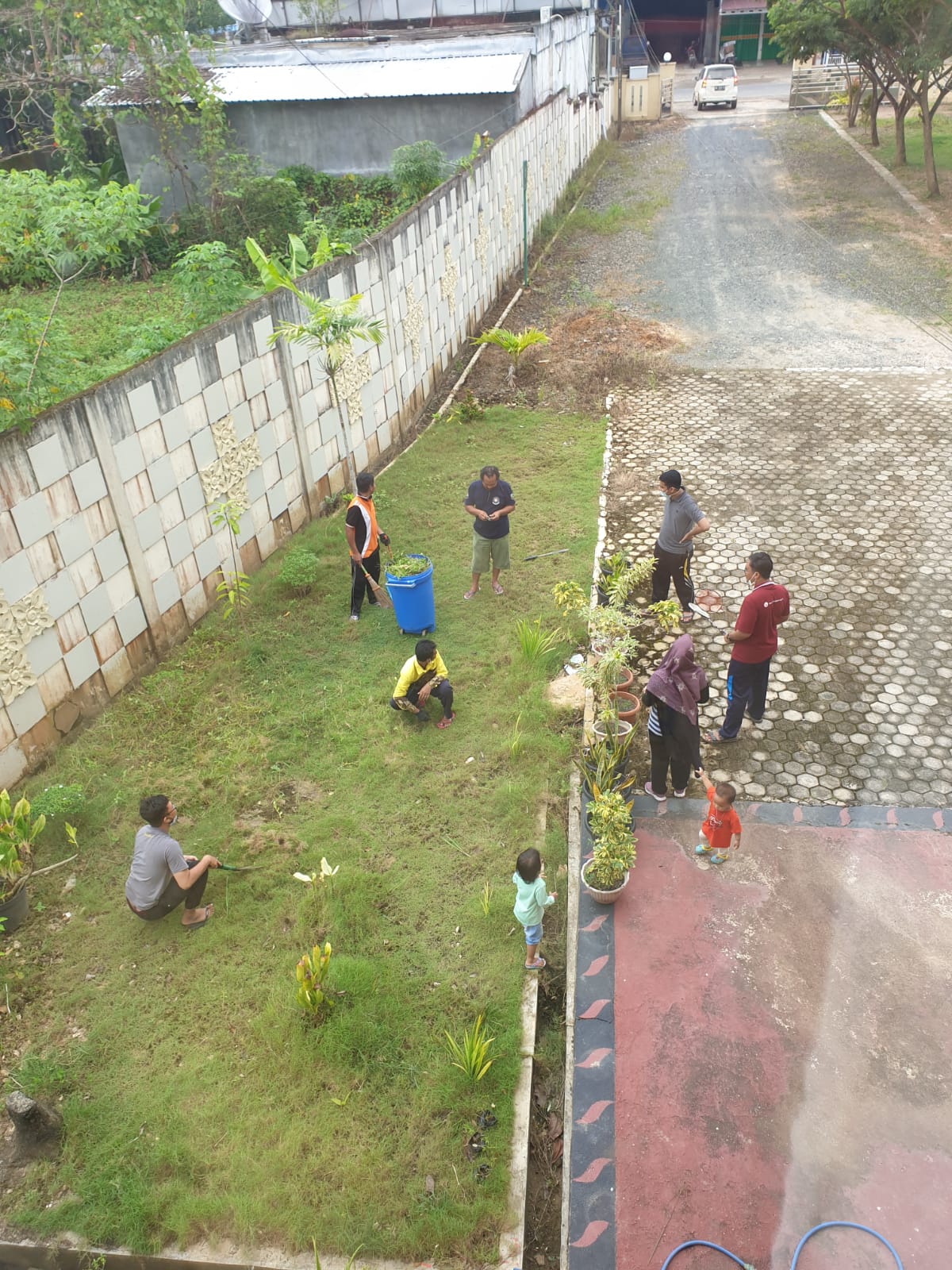 Gotong Royong Dalam Rangka Menyambut Hari Ulang Tahun Kabupaten