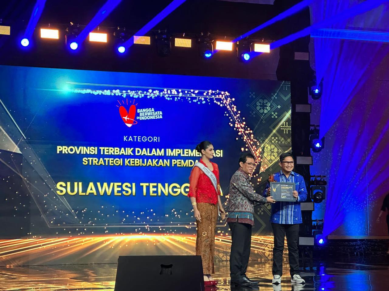 Pj Gubernur Sultra Sulawesi Tenggara Juara Umum Penganugerahan