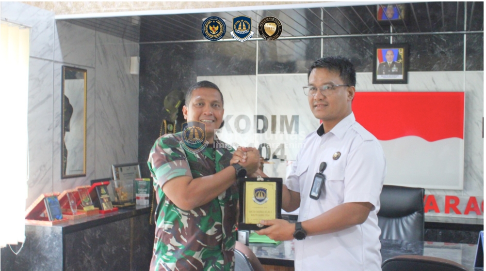 Sakura Haruno kokraklari Surgutdagi transseksuallar