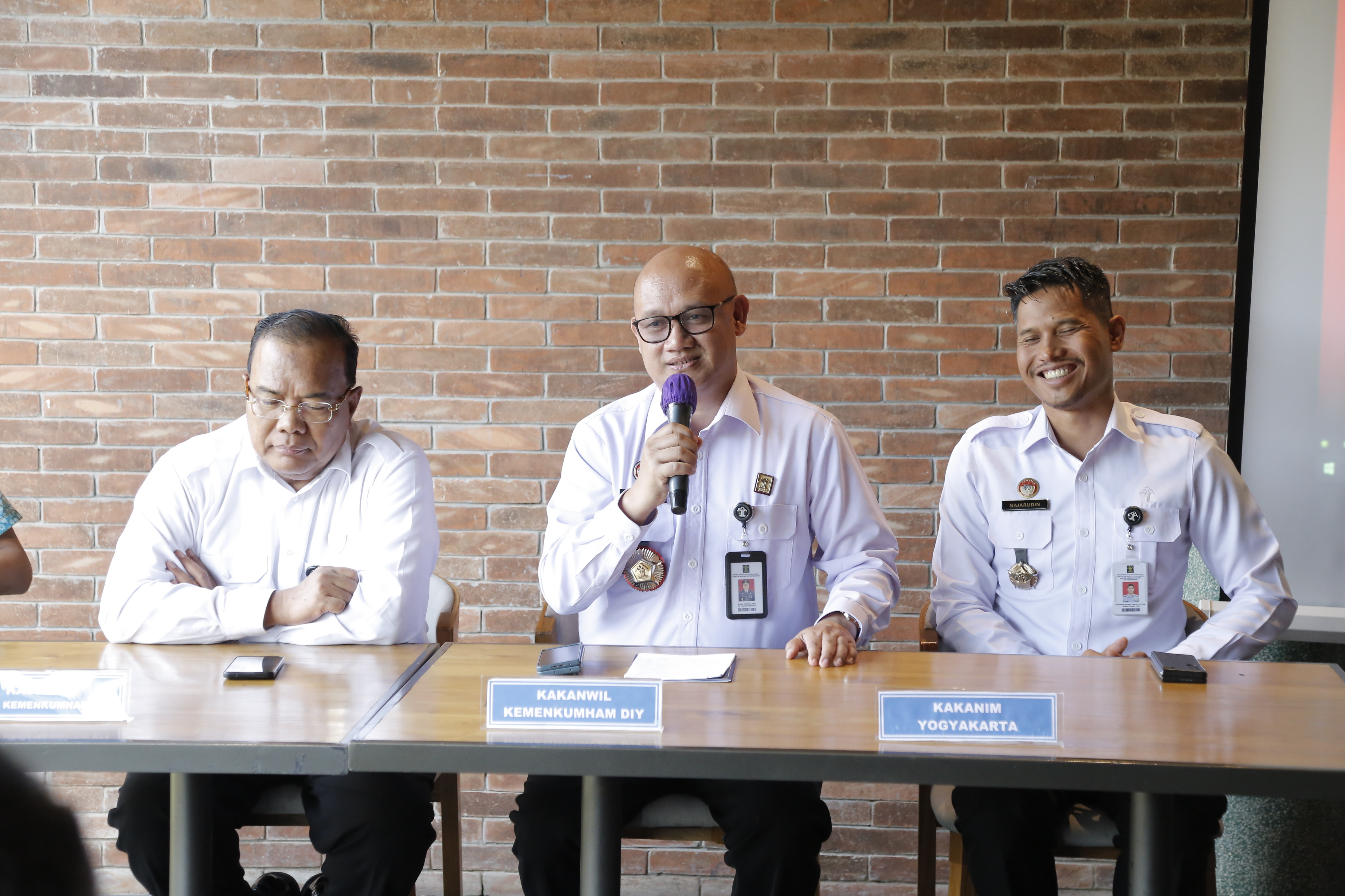 Kantor Imigrasi Yogyakarta Gelar Fgd Kehumasan Sekaligus Refleksi Akhir