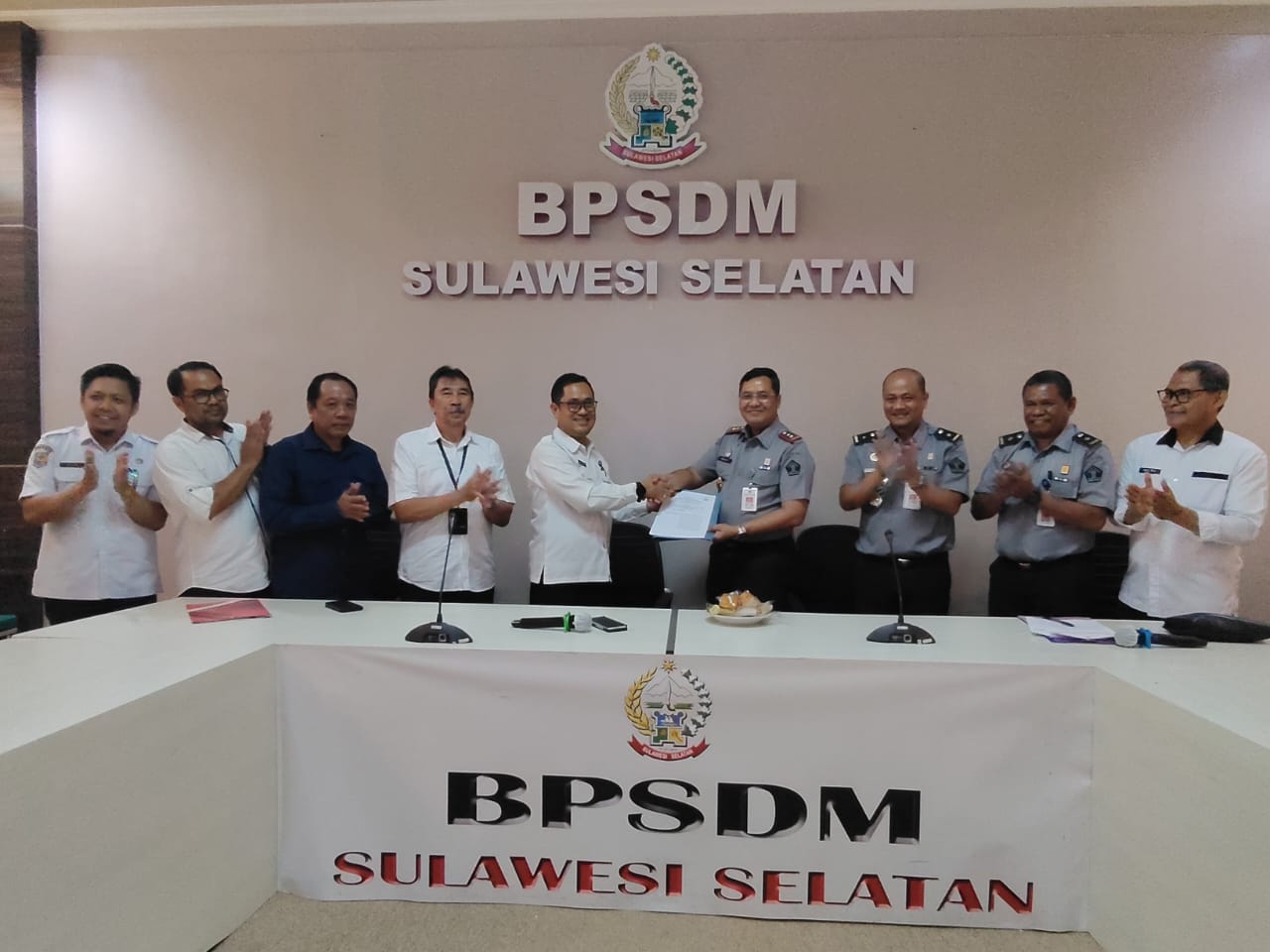 Rapat Pelaksanaan Latsar CPNS Badiklat Kumham Sulut Dan BPSDM Provinsi ...